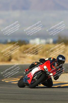 media/Jan-13-2024-SoCal Trackdays (Sat) [[9c032fe5aa]]/Turn 16 Set 2 (1120am)/